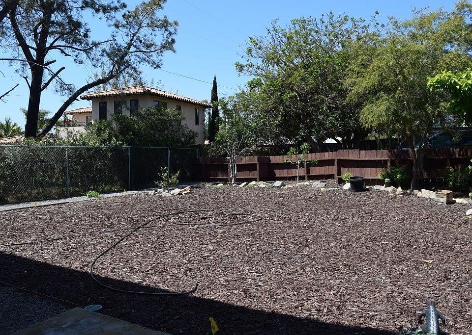 2nd image of 912 Bonita Dr