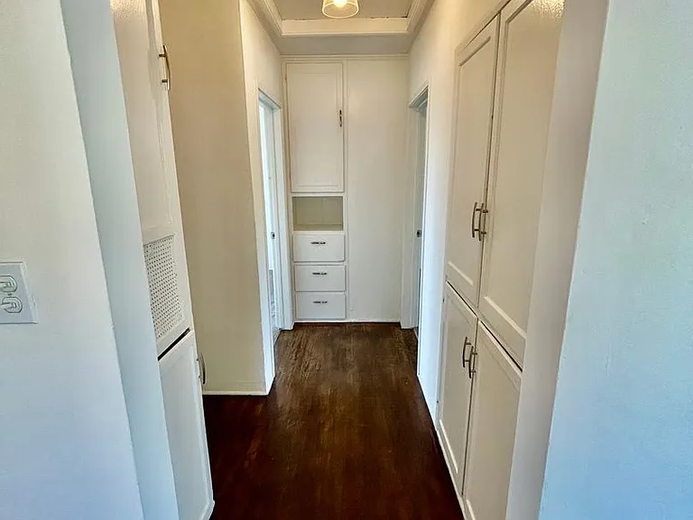 Charming and Bright 2 bed 1 bath in Point Loma — Photo 9
