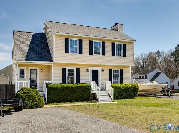 8325 Sherwood Forest Dr, North Chesterfield, VA 23237