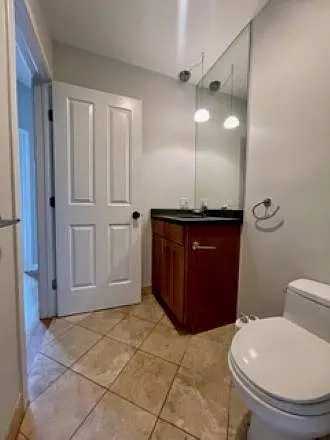 1150 N Hoyne Ave — Photo 21