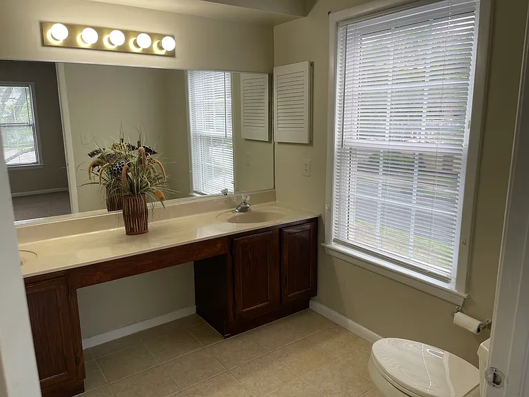 115 Cascade Ct #8 — Photo 12