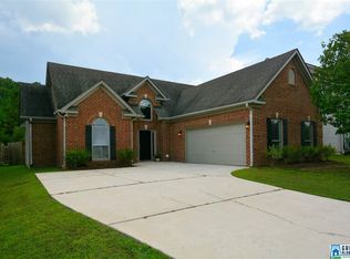 2058 Forest Lakes Ln, Sterrett, AL 35147