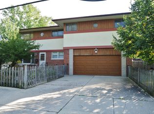 414 Hibbard Rd, Wilmette, IL 60091