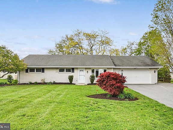 2nd image of 311 N Penryn Rd