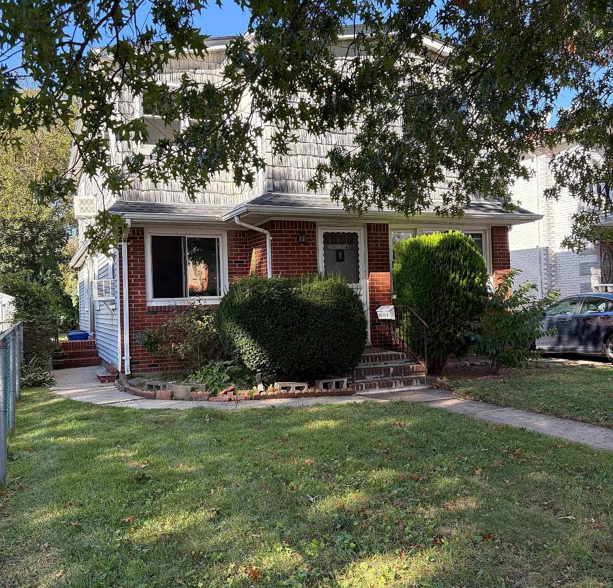 2 bed, 1.0 bath, 1920 sqft, $2,900 — Photo 1
