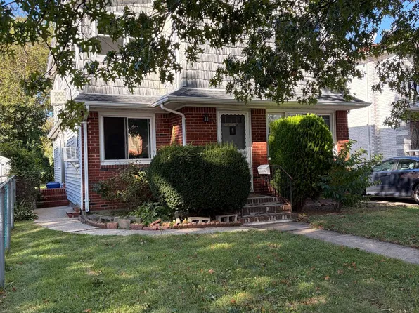 25125 Elkmont Ave, Bellerose, NY 11426