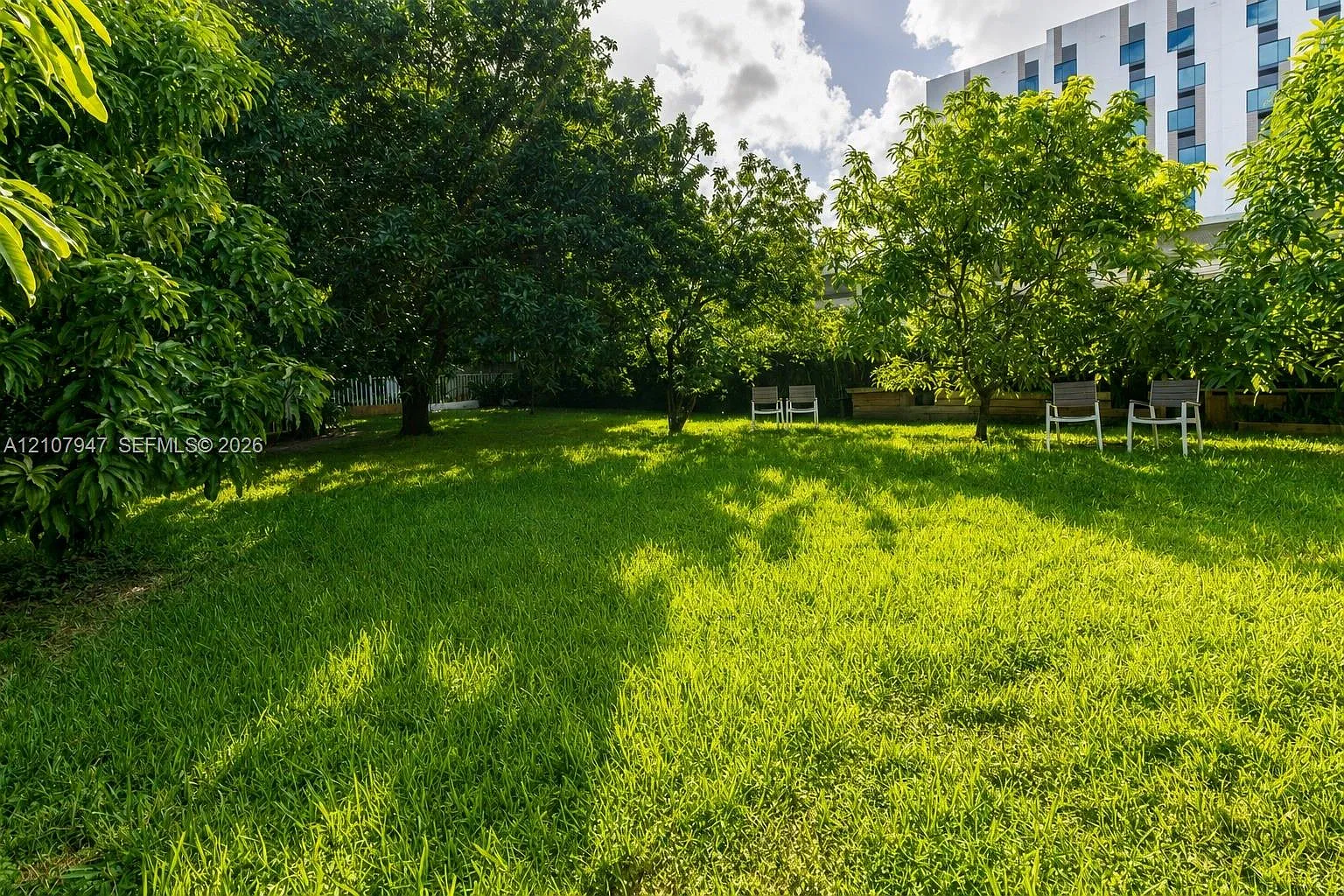 633 Mokena Dr — Photo 3