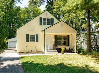176 Forest Hill Dr, Avon Lake, OH 44012