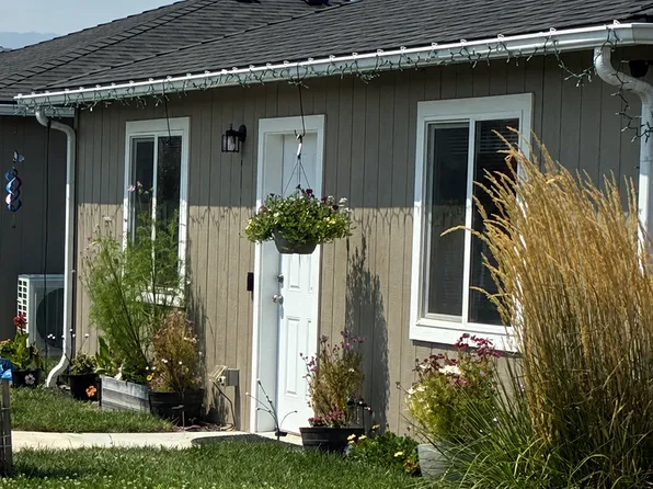 M624-638 Common, 634 Colinwood Ct #632, Medford, OR 97501