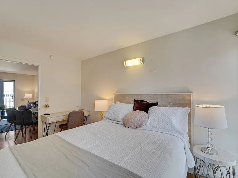 Berkeley Park Apartments — Photo 52