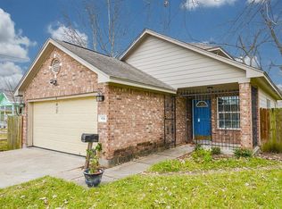 926 Conklin St, Houston, TX 77088