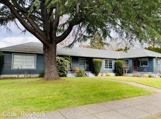 4205 SE Morrison St, Portland, OR 97215