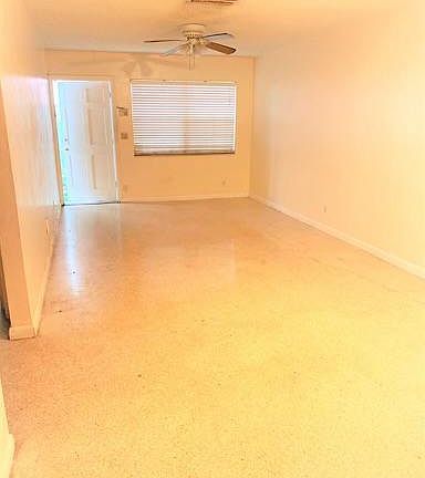 2nd image of 448 SW 4th Ave