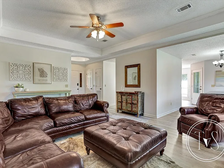 801 Winchester Rd — Photo 6