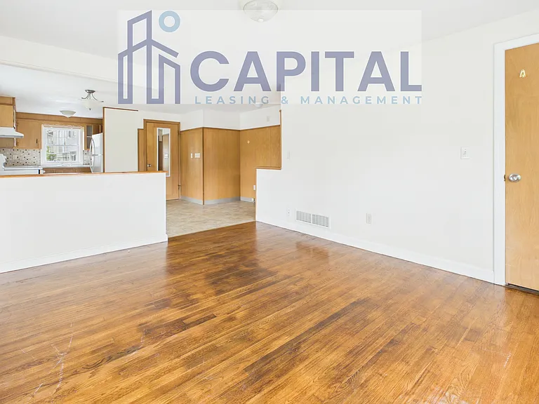 17 Hazelton St #1 — Photo 4