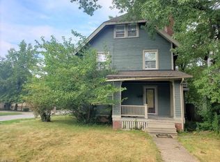 3139 E Overlook Rd, Cleveland Heights, OH 44118