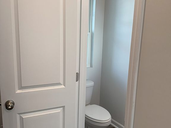 5th image of 300 Paramount Dr