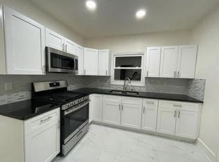 684 Harrison St #2, Rahway, NJ 07065