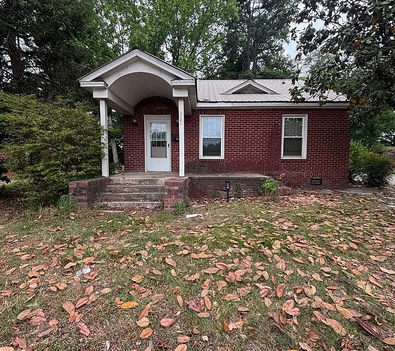3829 N Sharon Amity Rd