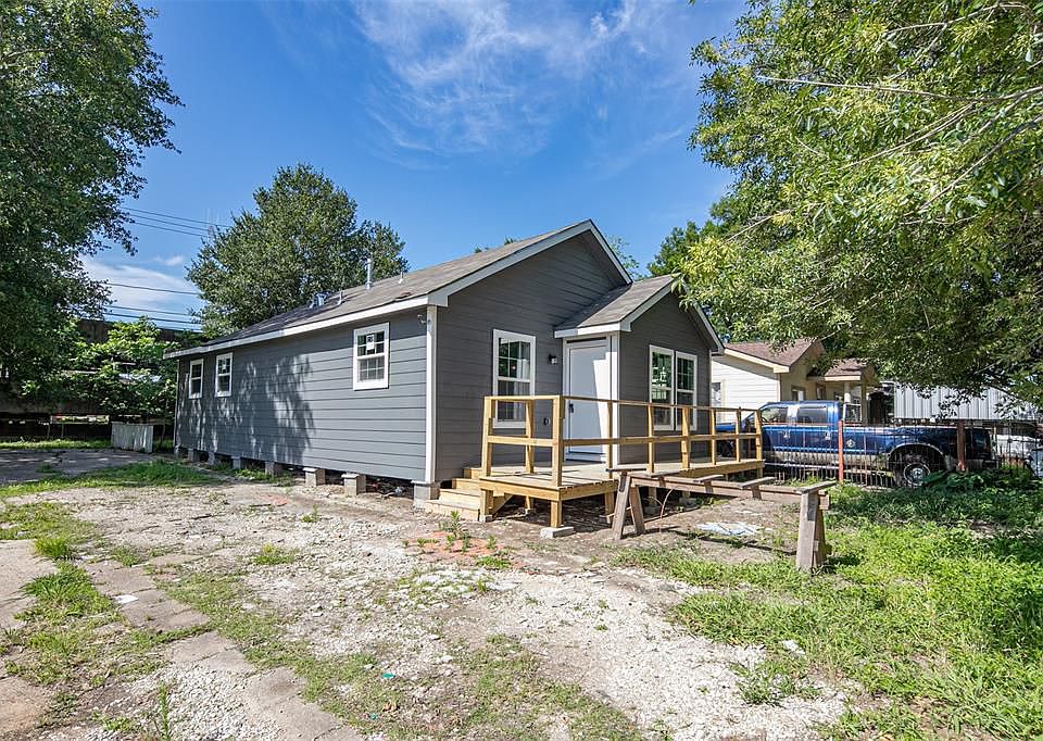 1st image of 1026 Francis Dr