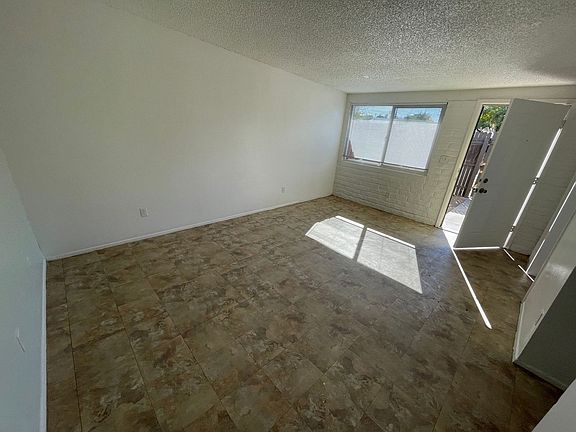 5th image of 2740 N Balboa Ave #3105
