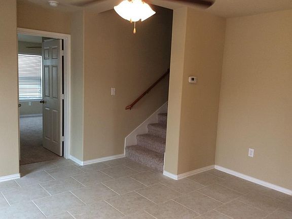 5th image of 803 E College Ave
