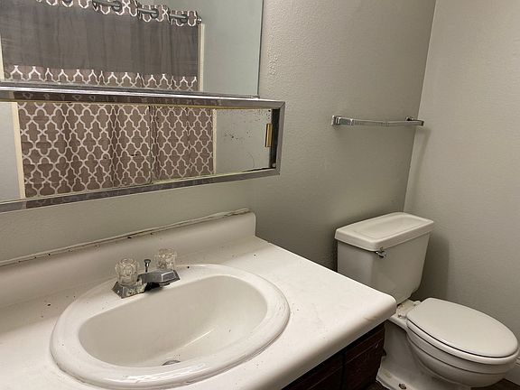 5th image of 313 W Interstate Ave Unit 19