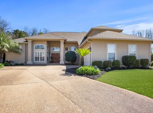 2122 Whitney Oaks Dr, Ocean Springs, MS 39564