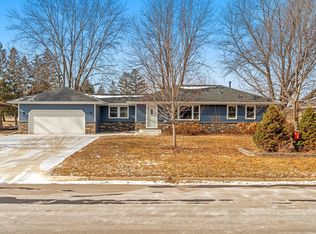 10240 Clinton Ave S, Bloomington, MN 55420