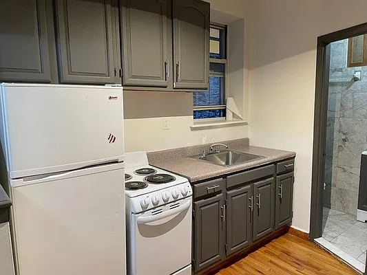 Rented by J M Weber Real Estate Inc | media 19