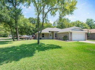 126 Plumthicket Ln, Trinidad, TX 75163