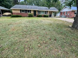 526 Englewood Dr, Columbus, GA 31907