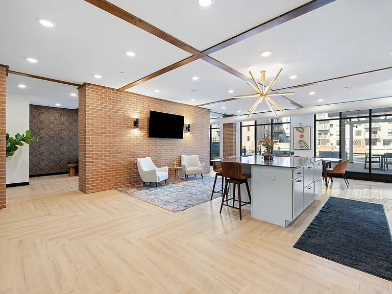 EagleRidge Plaza Residences — Photo 69