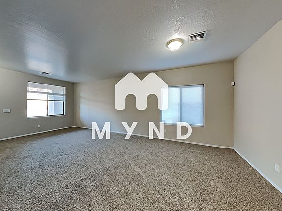2nd image of 1749 E Wildflower Ln