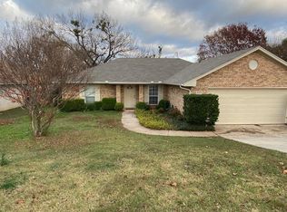 612 N Avenue C, Springtown, TX 76082