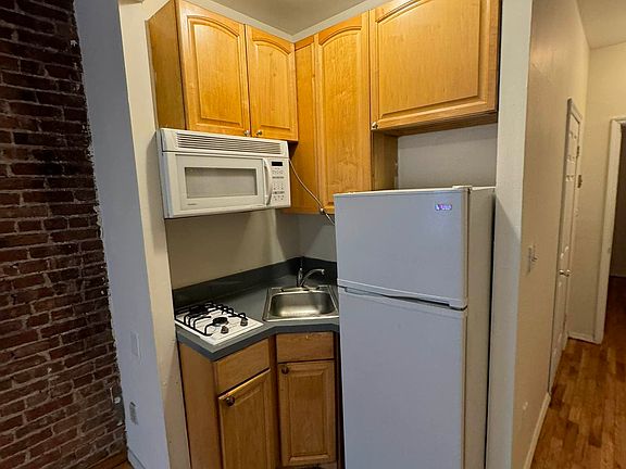 5th image of 449 W 37th St #S2