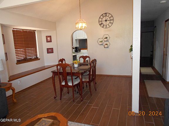 4th image of 10960 Ernie Banks Dr