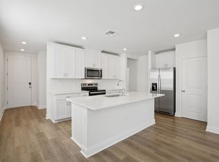 871 Sunshower Dr, Lady Lake, FL 32159