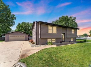 131 Church Ave, Tea, SD 57064