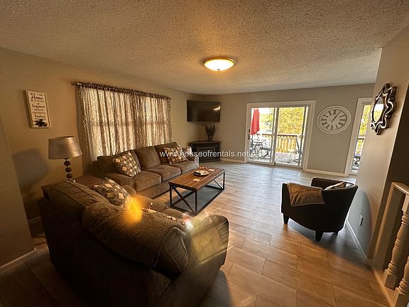 5th image of 12138 Laguna Dr #12138