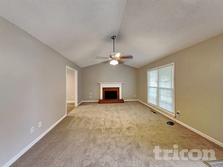 5219 Glendora Ct — Photo 3
