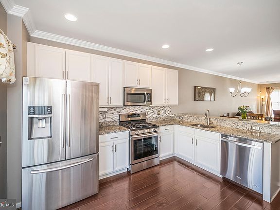4th image of 17006 Hoskins Way