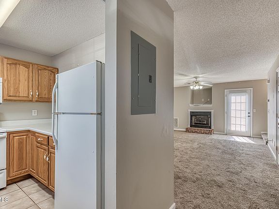 2nd image of 716 King Springs Rd APT 7