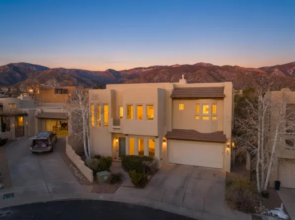 6316 Calla Lily Cir NE, Albuquerque, NM 87111