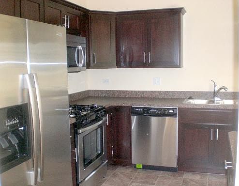 4th image of 5242 Bloomsbury Ct