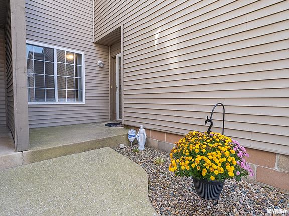 2nd image of 4523 N Thornhill Dr #105C
