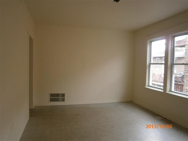 2nd image of 6206 S Whipple St