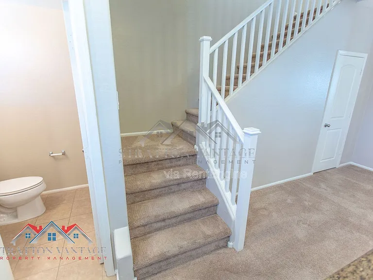 2218 N 77th Dr — Photo 30