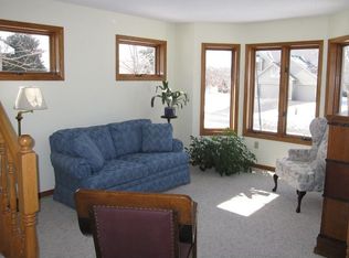 7325 Moonlight Ln, Eden Prairie, MN 55346