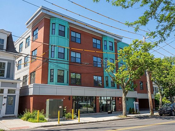 2nd image of 1151 Walnut St #202